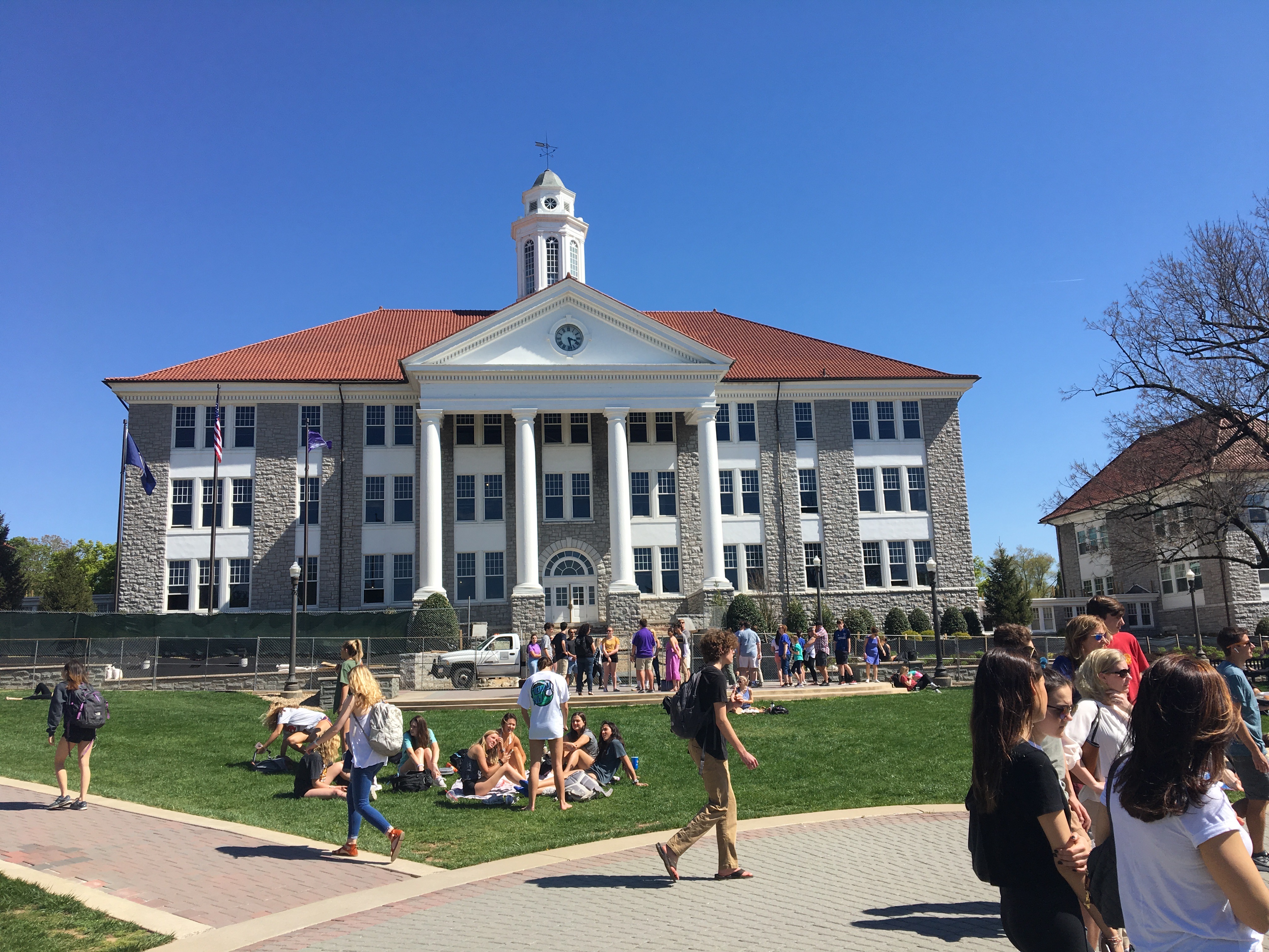 JMU Tour Sweet Smell of Success Get Into College